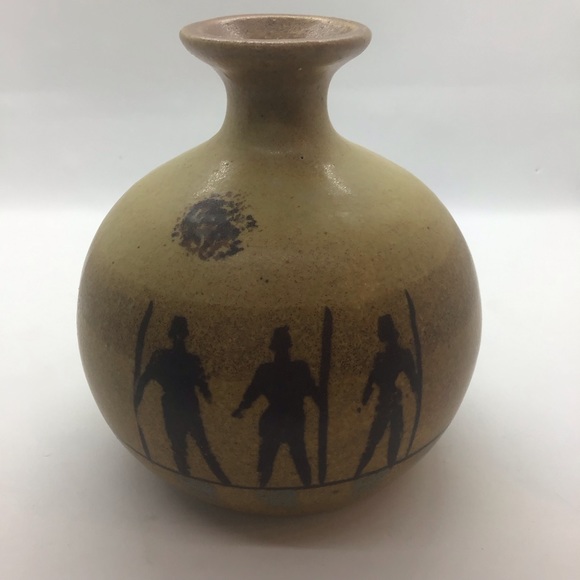 Vintage Flat Earth Three Warriors Studio Pottery Vase by Michael Schlyer - Picture 1 of 8